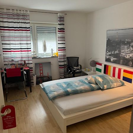 Möblierte 2 Zimmer-Wohnung für Studenten Offenbach am Main Exterior foto