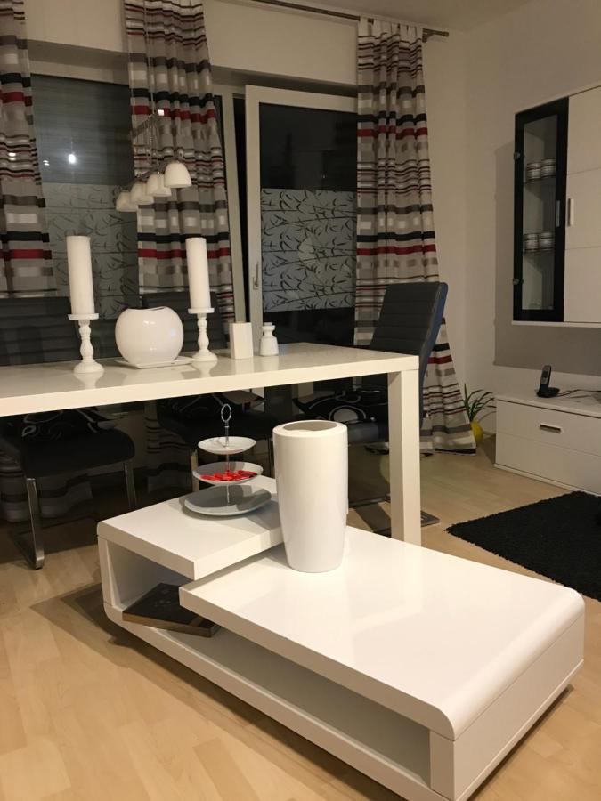 Möblierte 2 Zimmer-Wohnung für Studenten Offenbach am Main Exterior foto