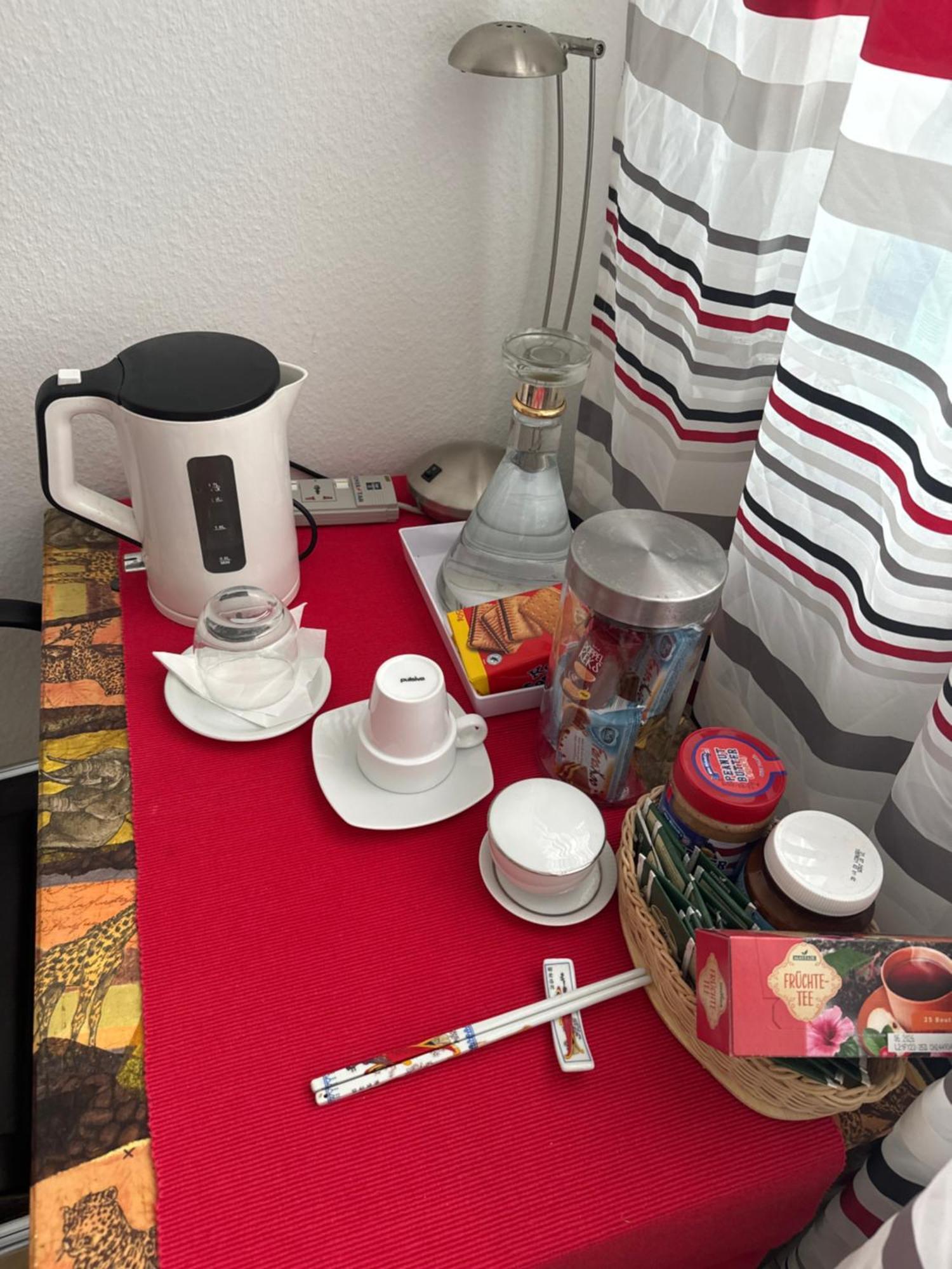 Möblierte 2 Zimmer-Wohnung für Studenten Offenbach am Main Exterior foto